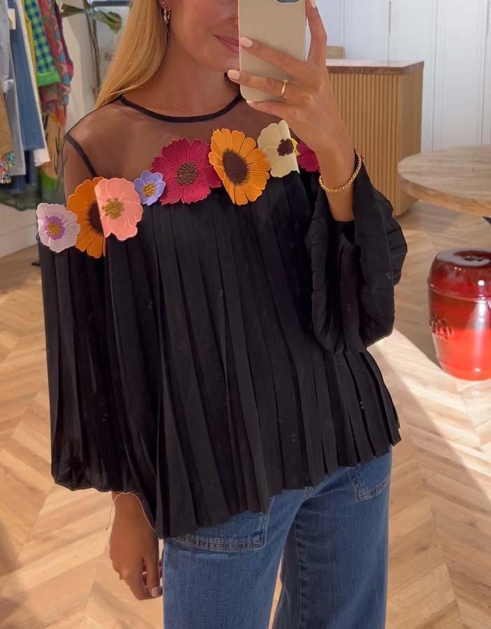 EMBROIDERED FLOWERS PLEATED CHIFFON BLOUSE