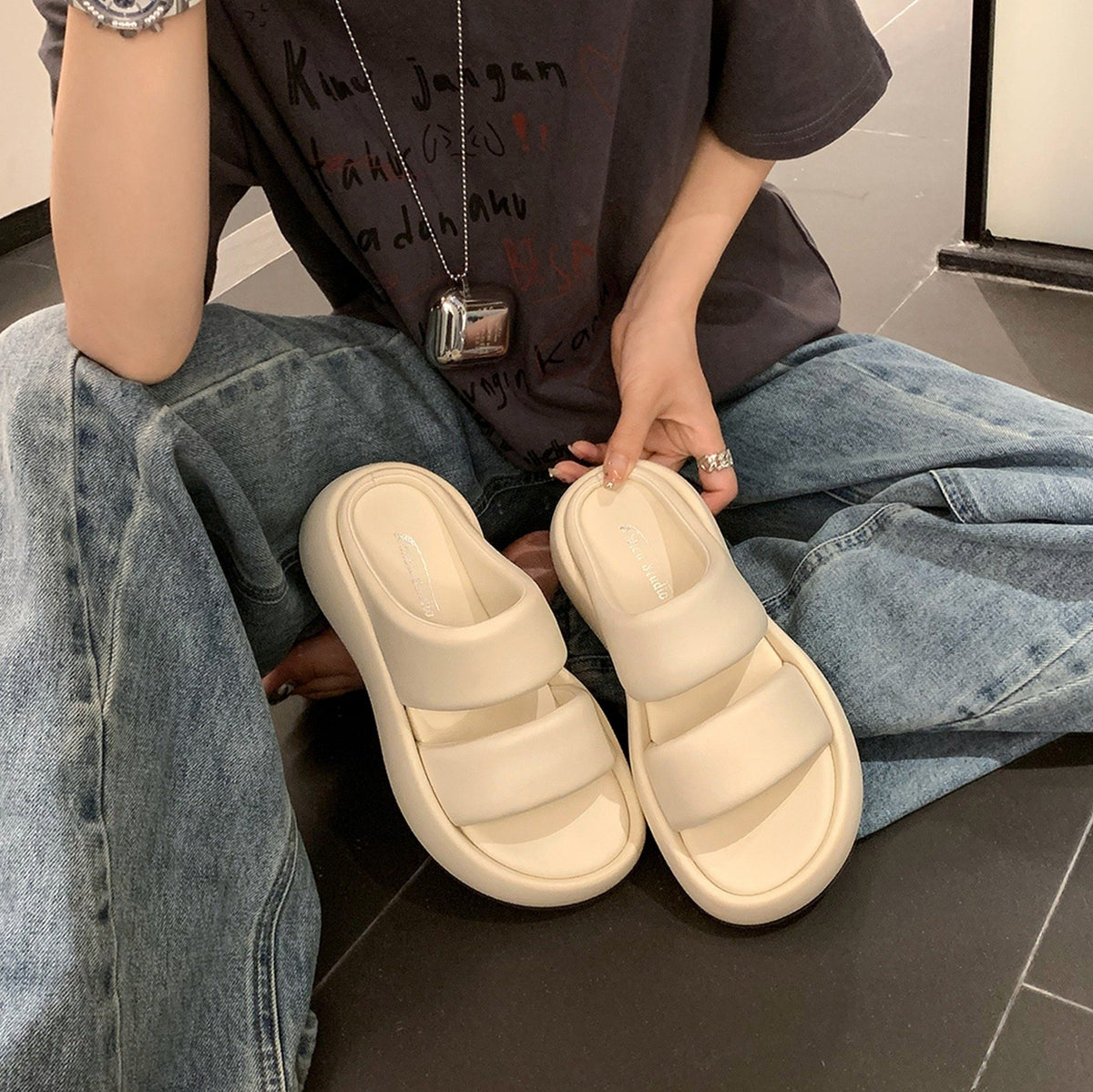 Summer platform slippers